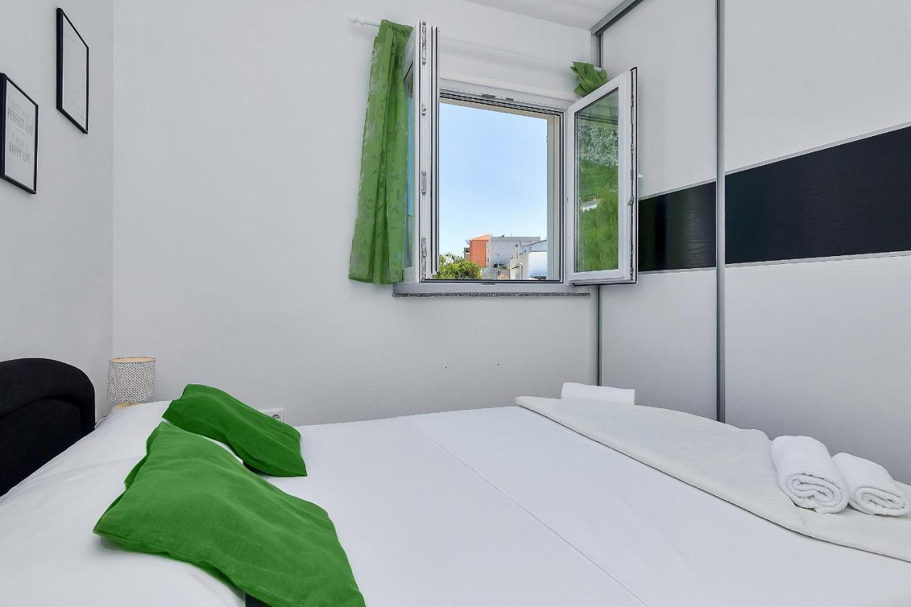Apartment Ivana Makarska Bagian luar foto