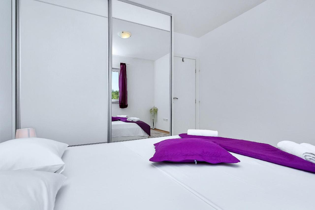 Apartment Ivana Makarska Bagian luar foto
